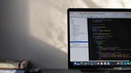 نرم‌افزار سفارشی: مثل لباسی که دقیقاً به تن شرکت شما می‌خورد!